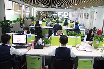 尊龙凯时人生就是搏平台总部办公环境